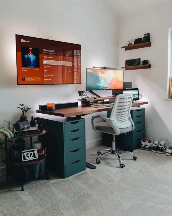 New Employee IT Setup – Office & Remote